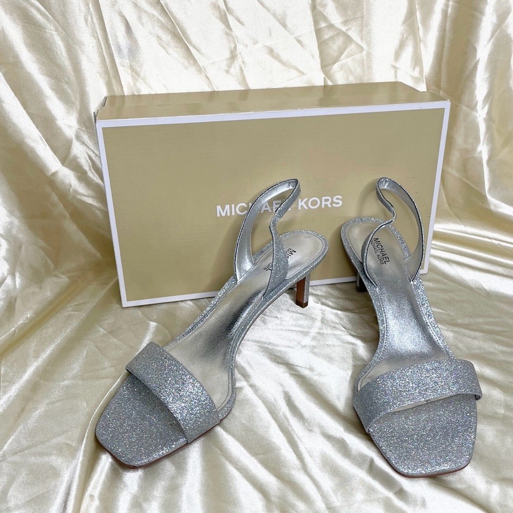 Michael Kors women Sz 91/2 slippers heels silver shiny glitter Michael Kors